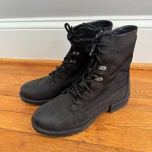 Sorel Waterproof Combat Boots Size 9
